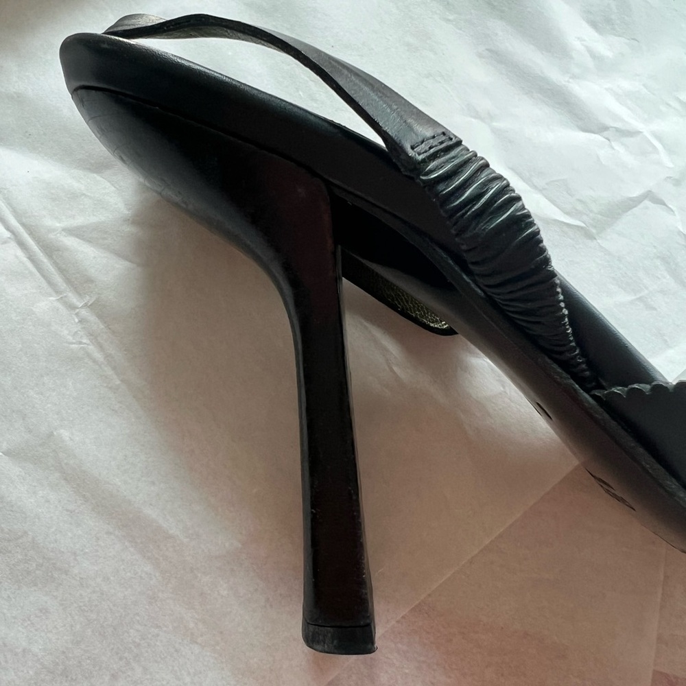 VTG 90s GUCCI slingback sandals sz 8 black leather scalloped edge 4.25in heel - Picture 12 of 16